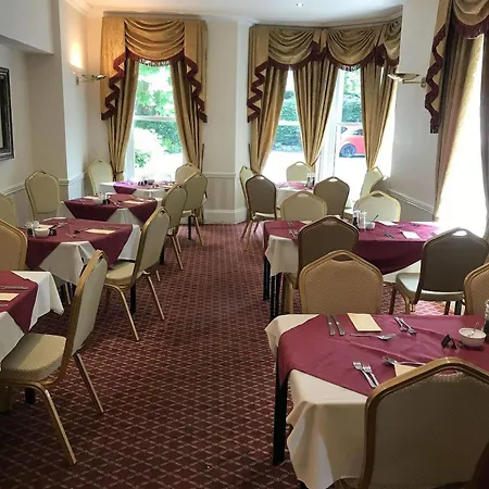 Hotell Haley's 3*