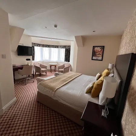 Haley's Hotel 3*