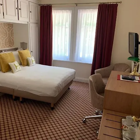 Готель Haley's 3*