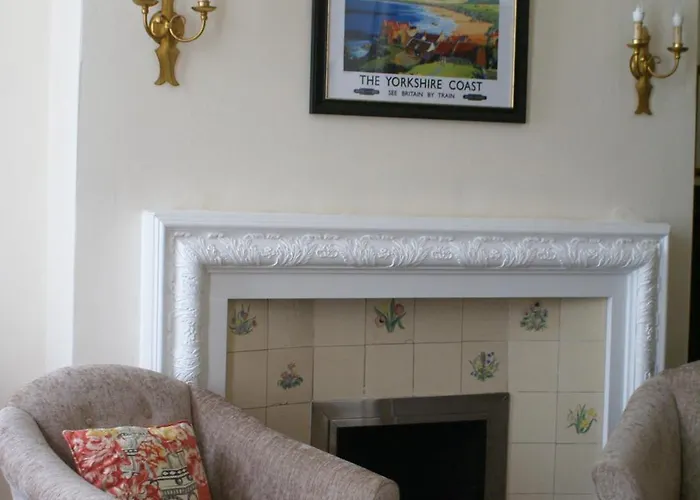 Haley's 3* Leeds (West Yorkshire)