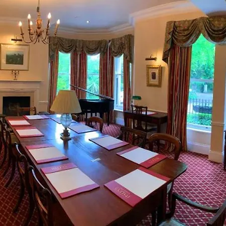 Hotel Haley's 3*