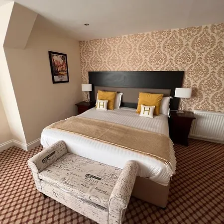 Haley's 3* Leeds (West Yorkshire)