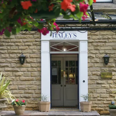 Haley's 3* Leeds (West Yorkshire)