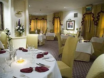 Otel Haley's 3*